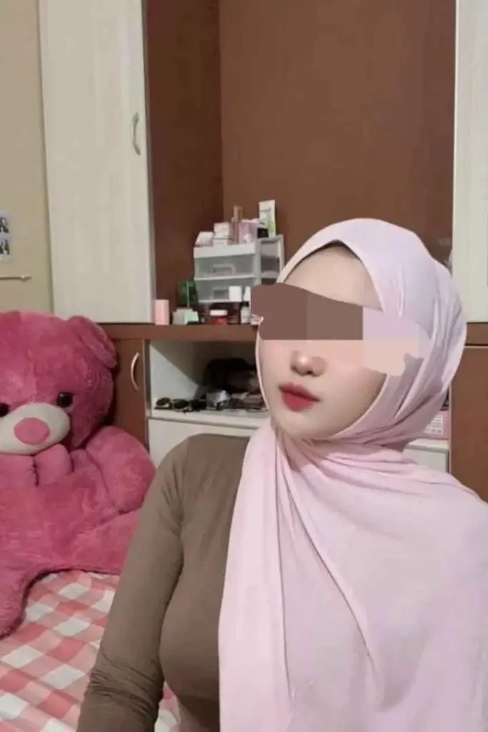 Amina - Photo 3