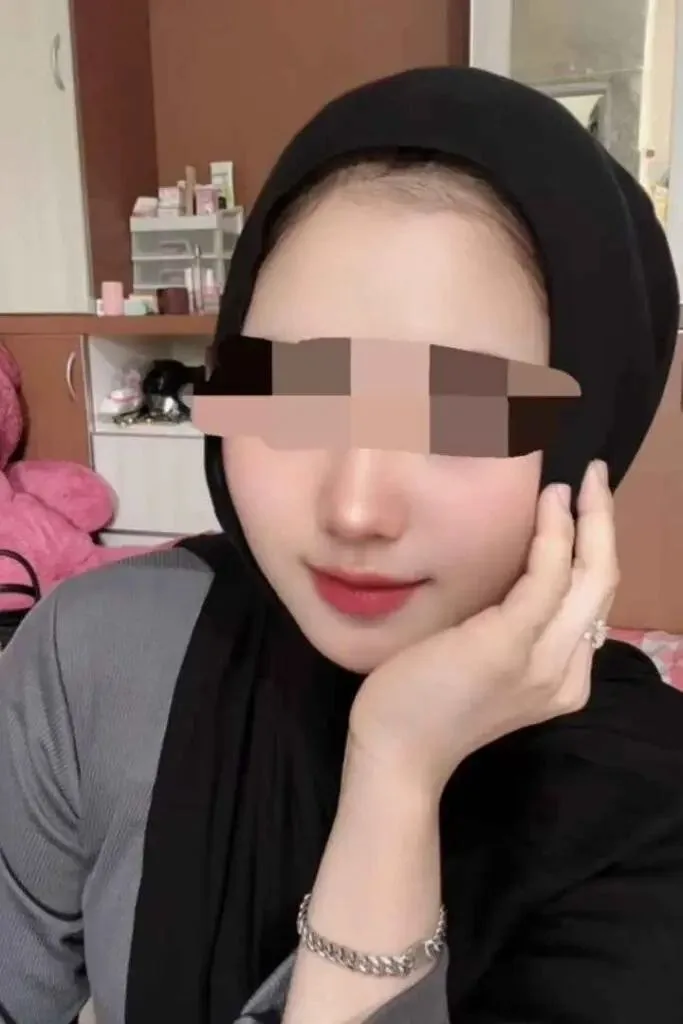 Amina - Photo 2